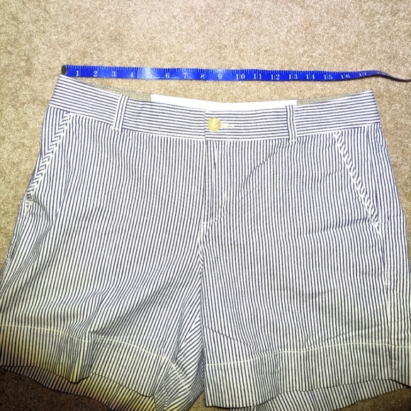 Dockers Classic Striped Shorts - Picture 4 of 5